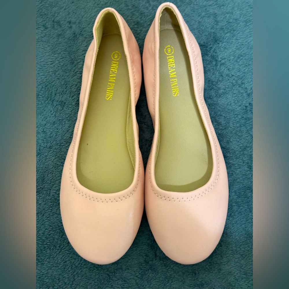 Women’s pink ballet flats size 9